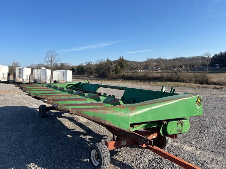 john-deere-843-image-1