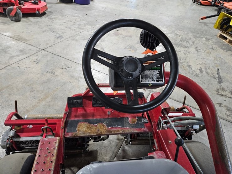 toro-greensmaster-3100-image-15