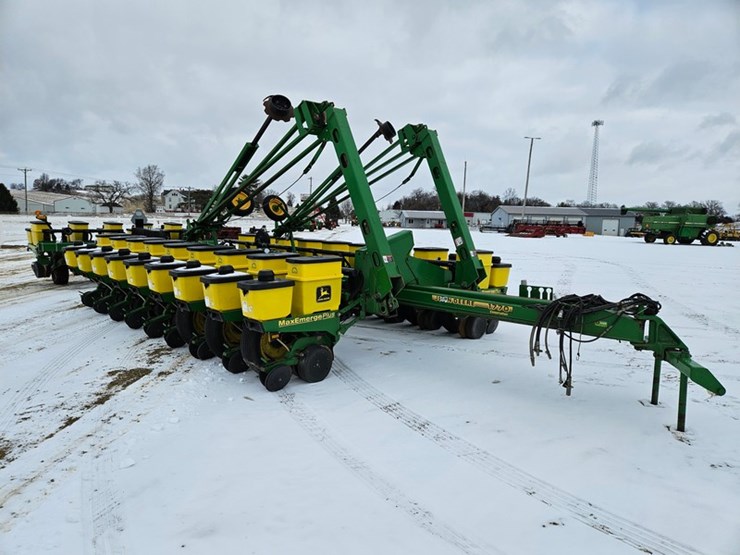 1997-john-deere-1770-image-7