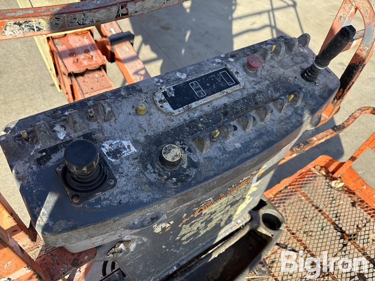 2006-jlg-800s-image-13