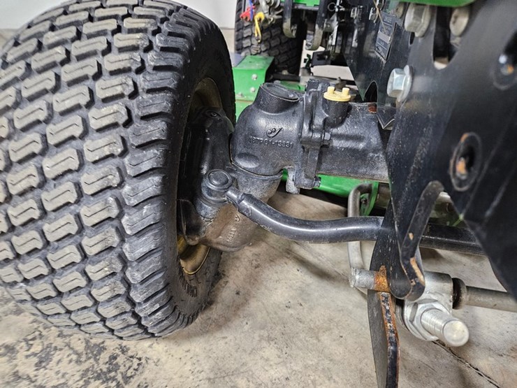 john-deere-1025r-image-29