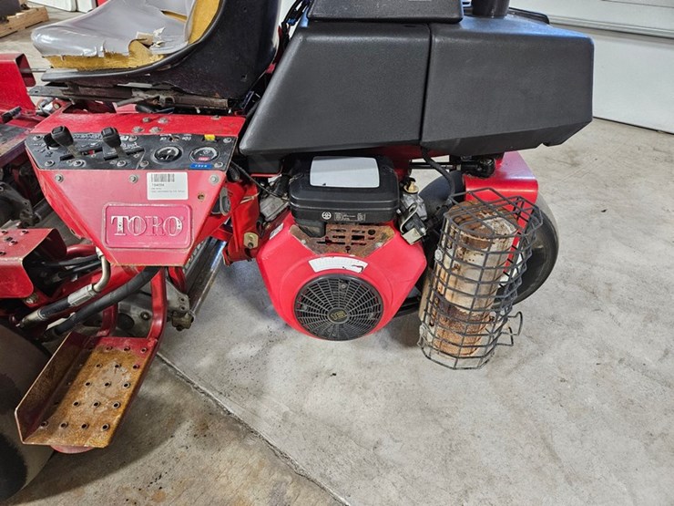 toro-greensmaster-3100-image-11