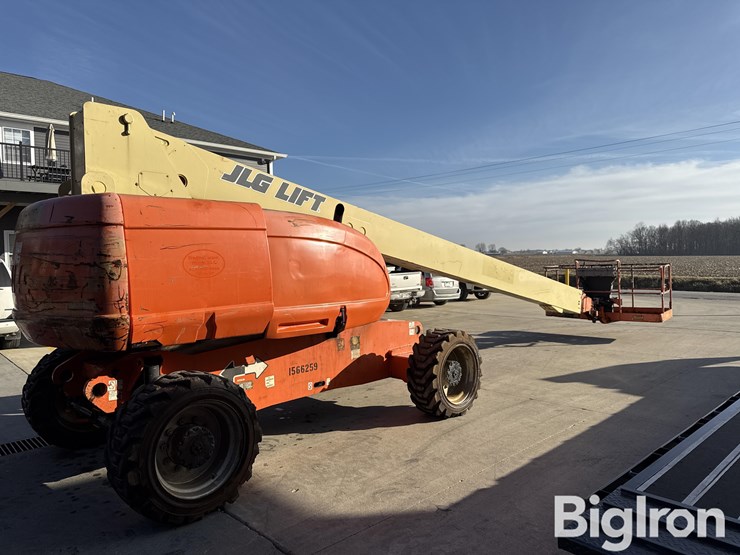 2006-jlg-800s-image-5