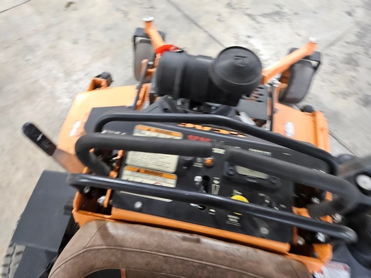 #105-•-2022-scag-v-ride-ii-fuel-injected-stand-on-mower-image-19