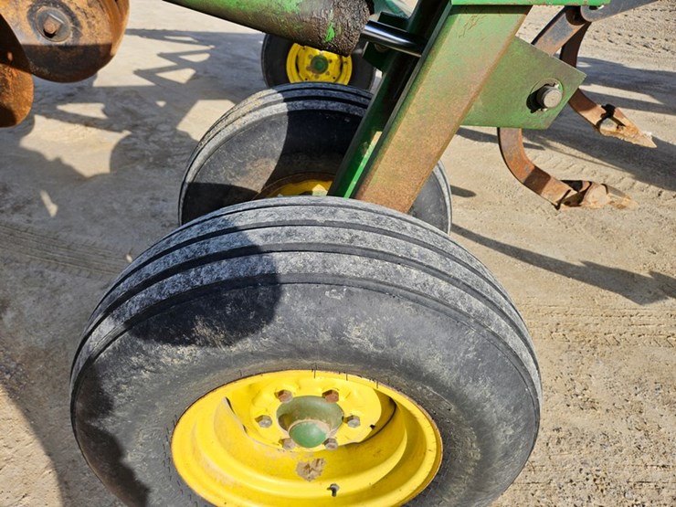 john-deere-510-image-16