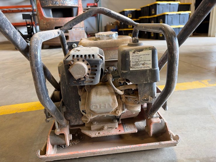 mbw-gp2000-vibratory-plate-compactor-image-6