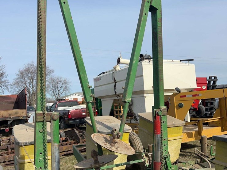 john-deere-8-image-6