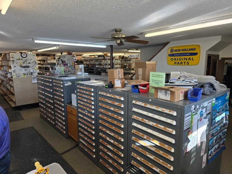 #1-•-34.00-+/--acre-commercial-property-image-14