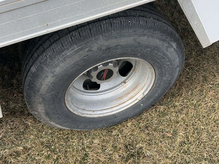 2009-gmc-3500-image-6