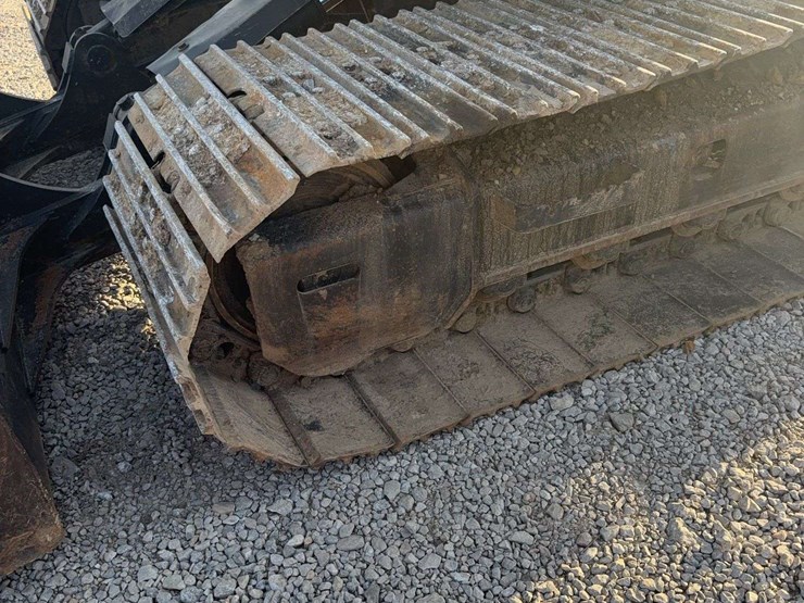 2005-john-deere-135-image-16