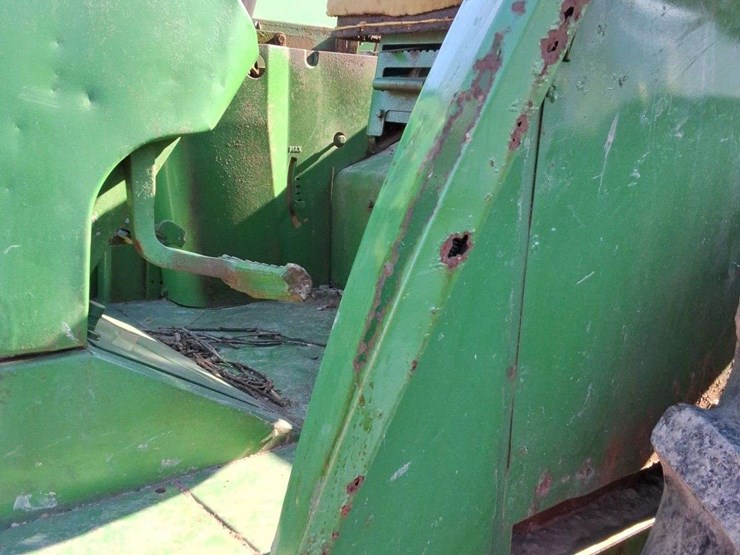 john-deere-4630-image-25