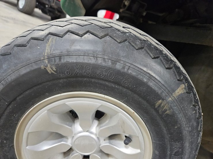 #129-•-2015-yamaha-ydrax5f-golf-cart-image-43