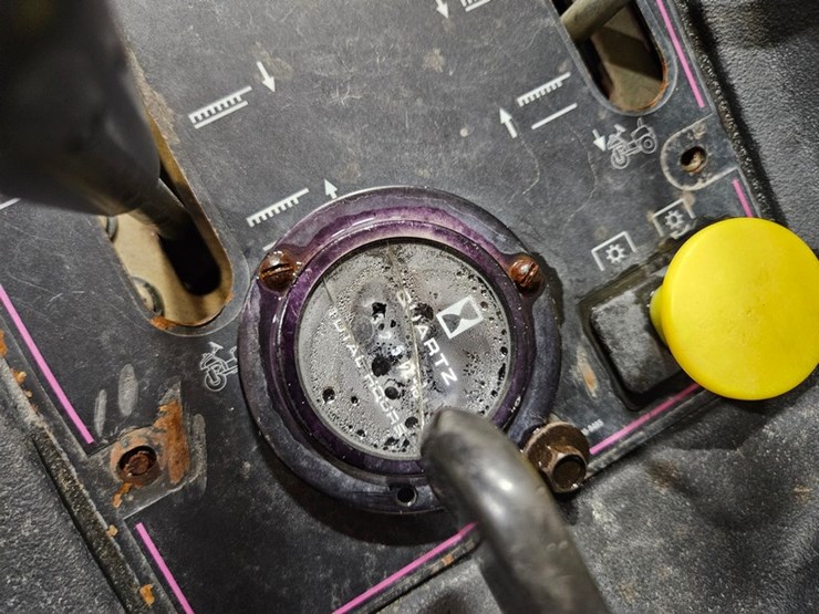 #173-•-2012-toro-5040-sand-pro-bunker-rake-image-20