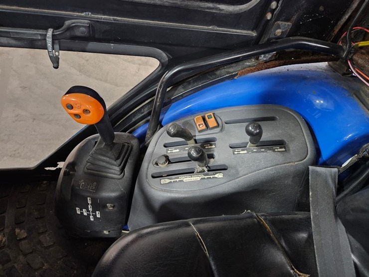 new-holland-tc40d-image-20