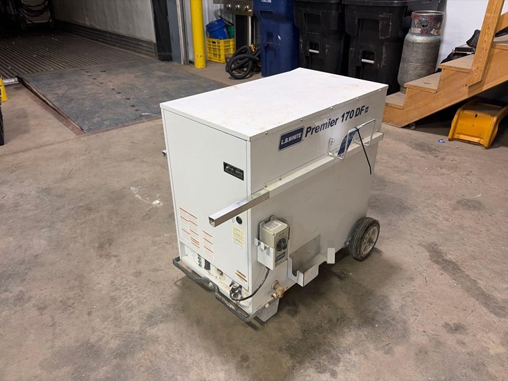 l.b.-white-premier-170-df-portable-heater-image-1