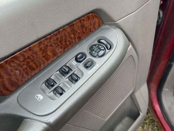 2006-dodge-ram-2500-image-17