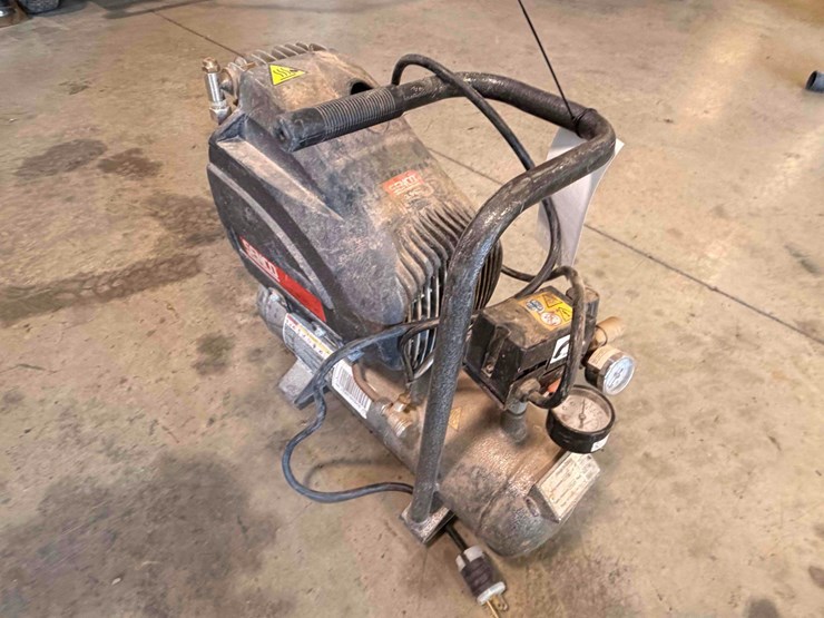 senco-electric-air-compressor-image-4