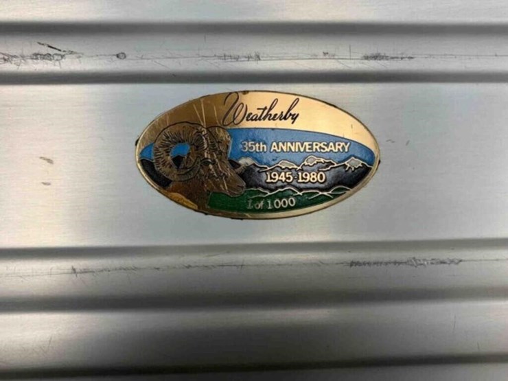 weatherby-mark-v---rifle---1-of-1000-image-16