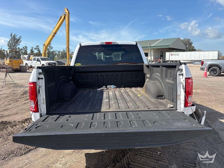 2016-ford-f150-image-12