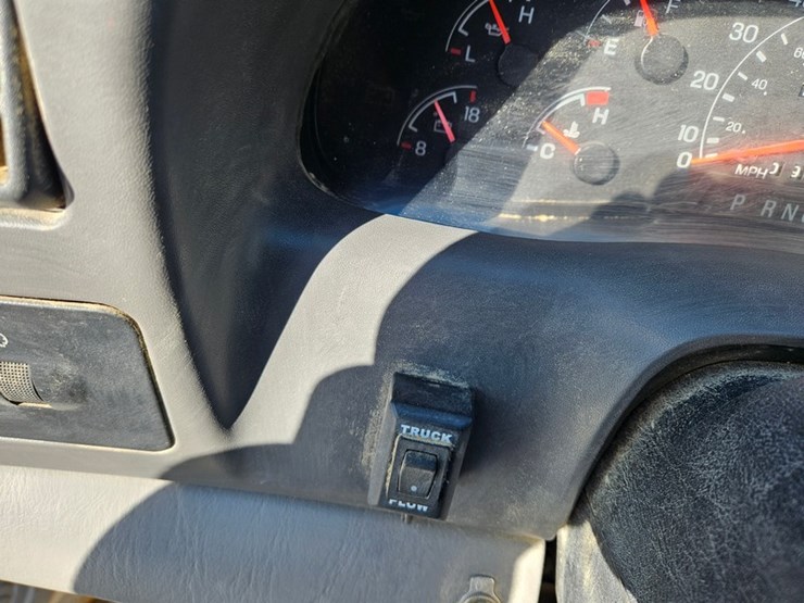 2001-ford-f450-image-27