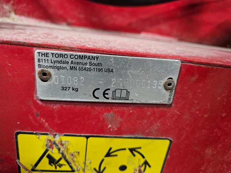 #167-•-toro-versa-vac-towable-vac-image-38