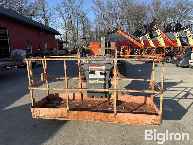 2007-jlg-600s-image-2