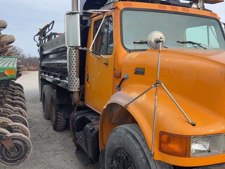 1997-international-4900-image-16