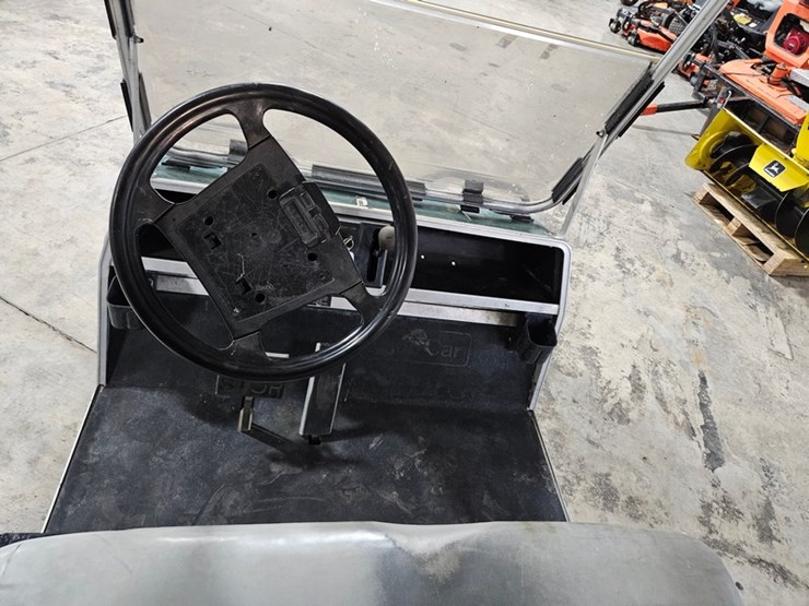 club-car-turf-2-image-12