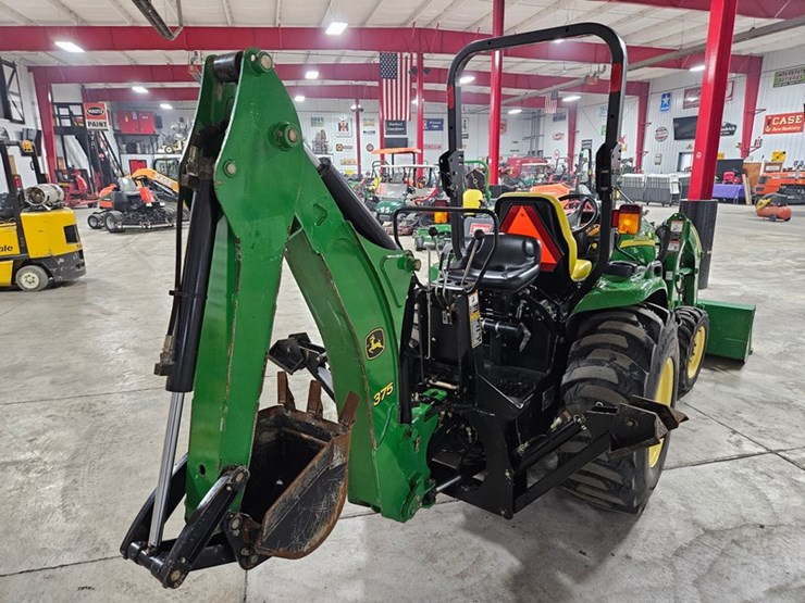 john-deere-3320-image-5