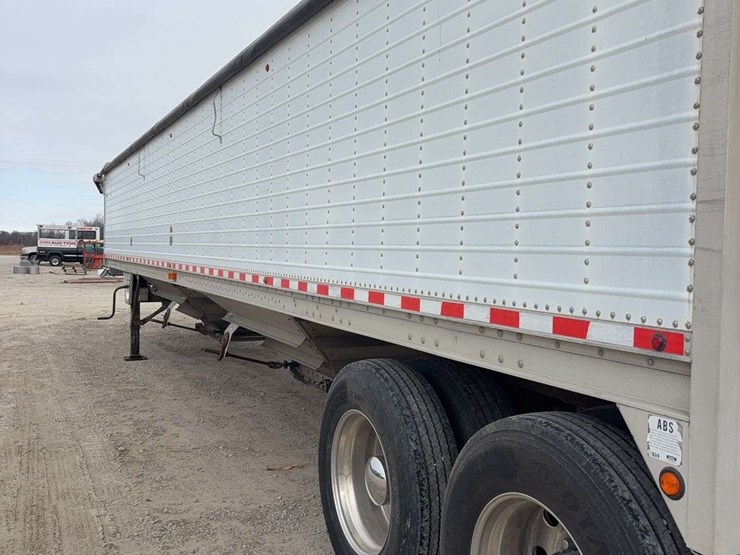 2001-wilson-hopper-bottom-image-18