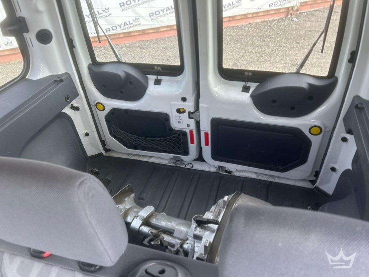 2012-ford-transit-connect-image-14