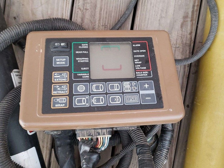 2025-john-deere-567-image-9