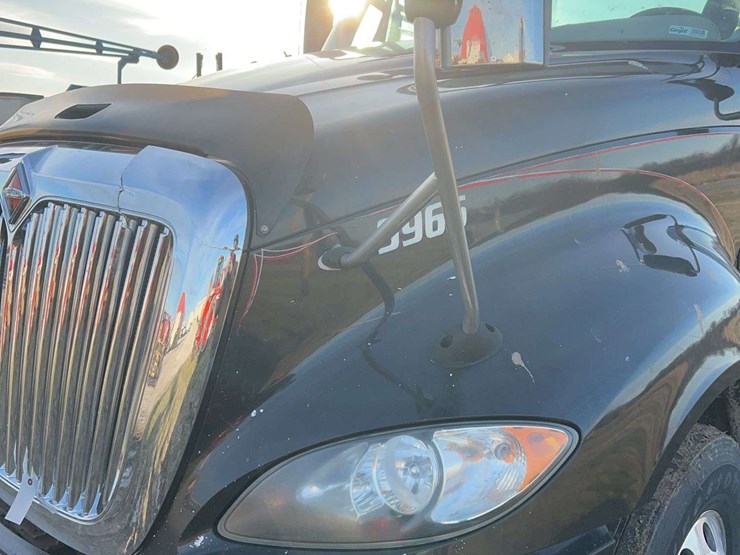 2015-international-prostar-image-4