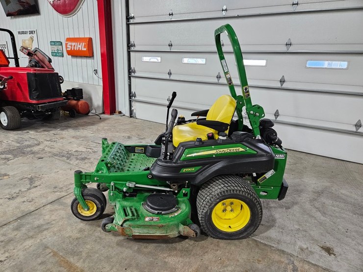 2016-john-deere-z930r-image-2