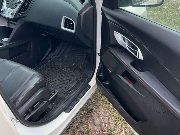 2014-chevrolet-equinox-image-12