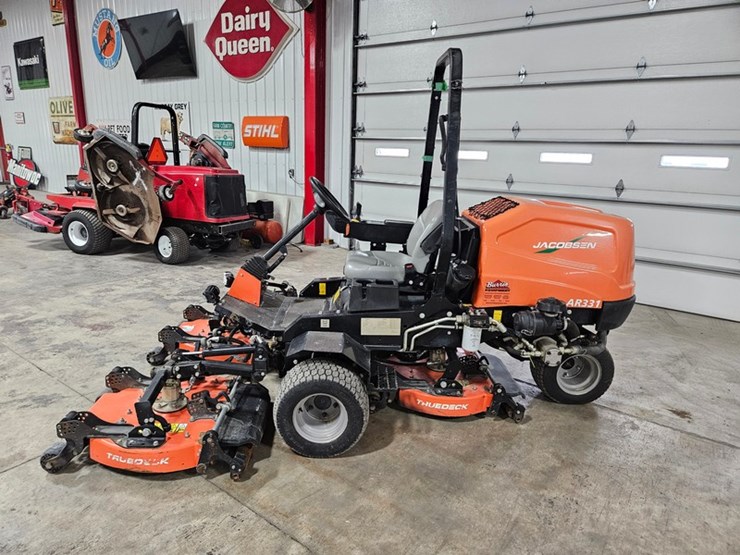 #137-•-jacobsen-ar331-mower-image-2