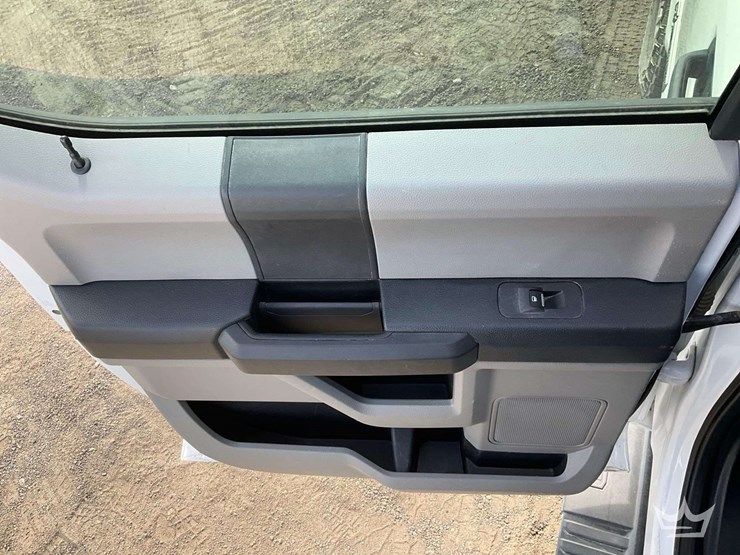 2019-ford-f350-image-21