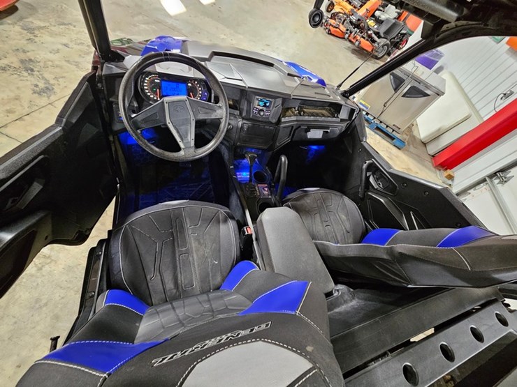 2020-general-polaris-image-25