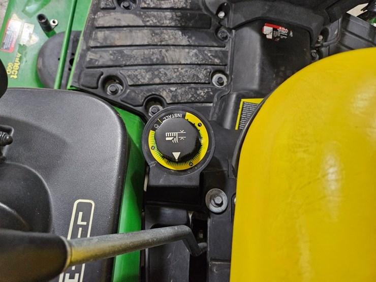 john-deere-1025r-image-18