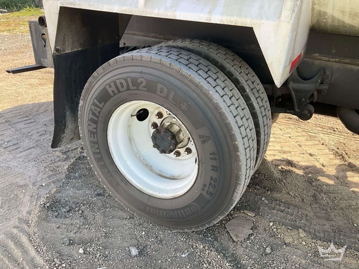 2005-ford-f650-image-24