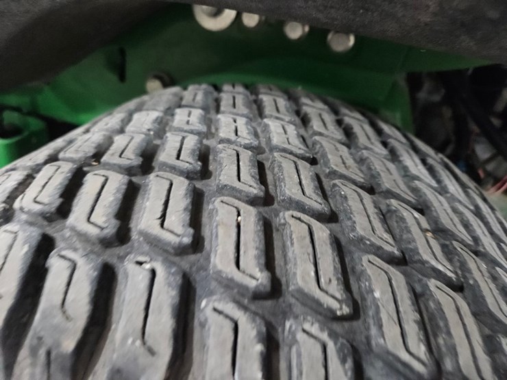 2016-john-deere-z930r-image-25