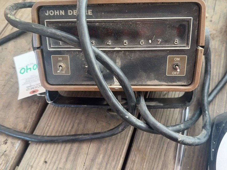 john-deere-8-image-7