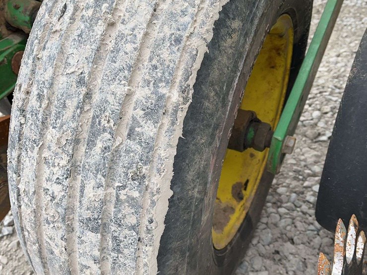 john-deere-1760-image-22