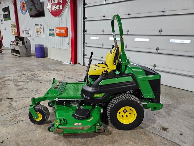#165-•-2022-john-deere-z977r-zero-turn-mower-image-2