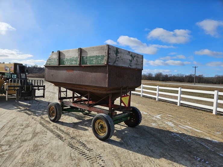 #89-•-gravity-box-&-john-deere-running-gear-image-3