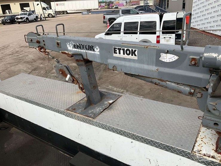 2006-ford-f550-image-48