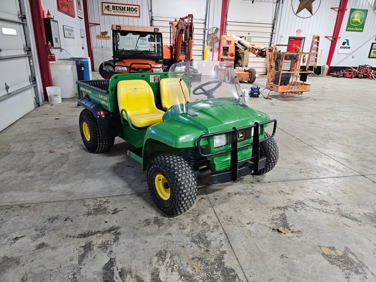 john-deere-gator-image-7