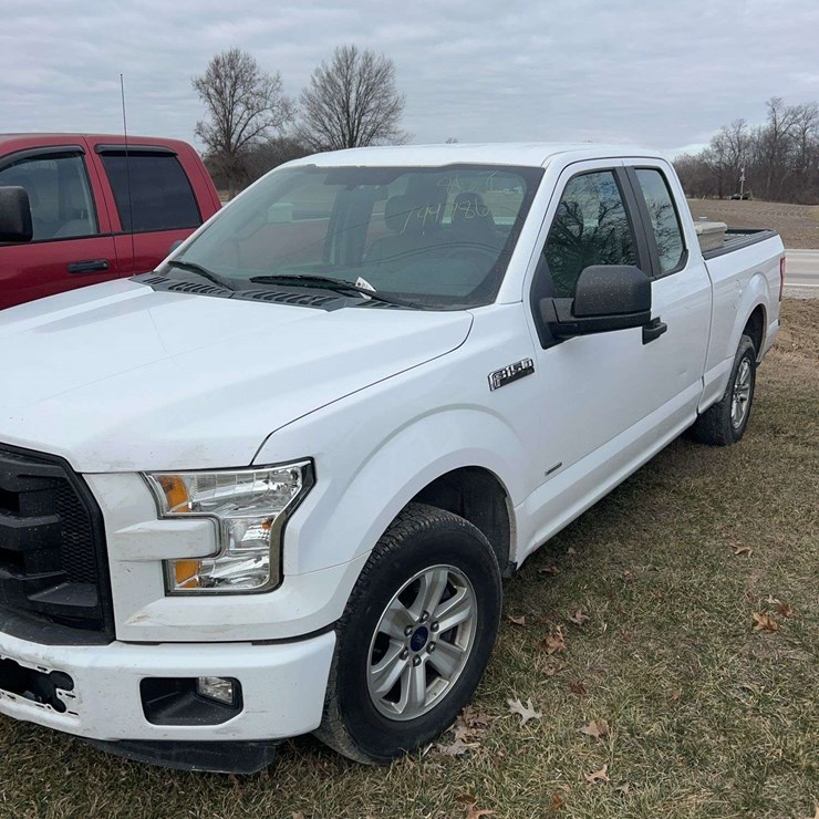 2016 FORD F150