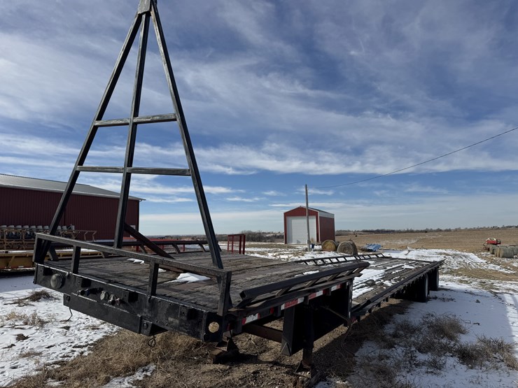 1990-fontaine-48'+-hay-trailer-(30-bales)-image-5