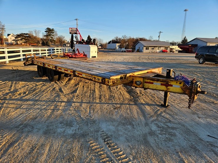 #298-•-2005-flat-bed-trailer-image-7